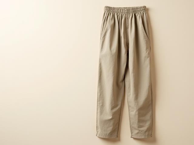 Seluar linen berwarna khaki