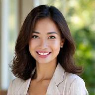Jasmine Tan, pakar fesyen acara khas dan pakaian musim panas.